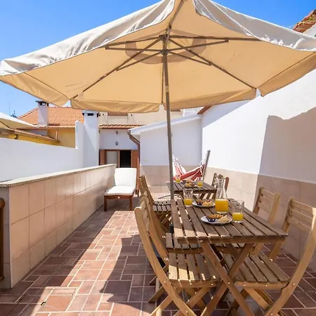Spacious Duplex House - Jacuzzi & Terrace * Porto