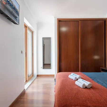 Holiday home Spacious Duplex House - Jacuzzi & Terrace *